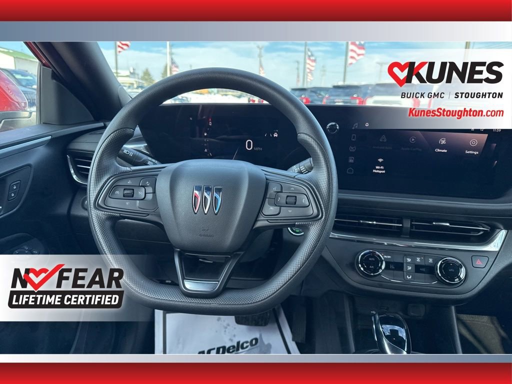 Used 2024 Buick Envista Preferred w/ Advanced Safety Package image 41