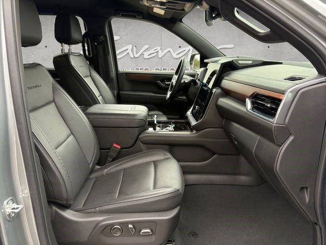 Certified 2025 GMC Yukon XL Denali AWD/4WD image 20