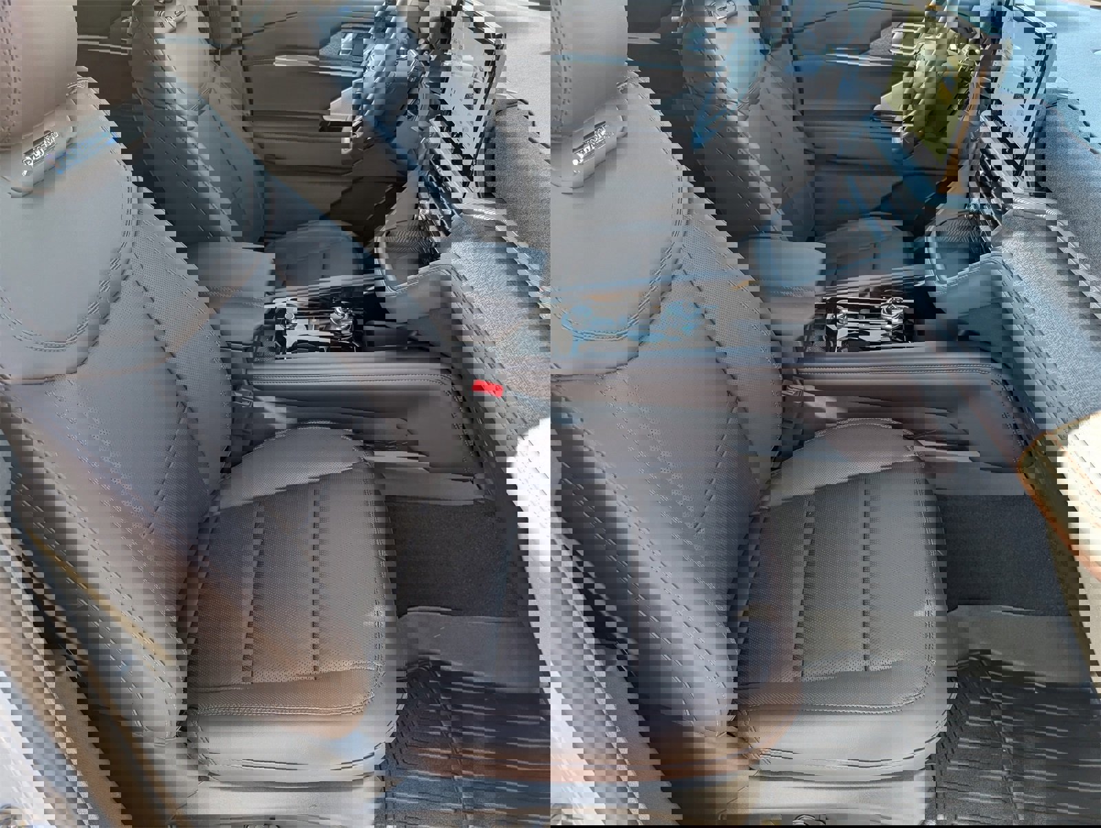 New 2026 Ford Explorer Platinum image 27