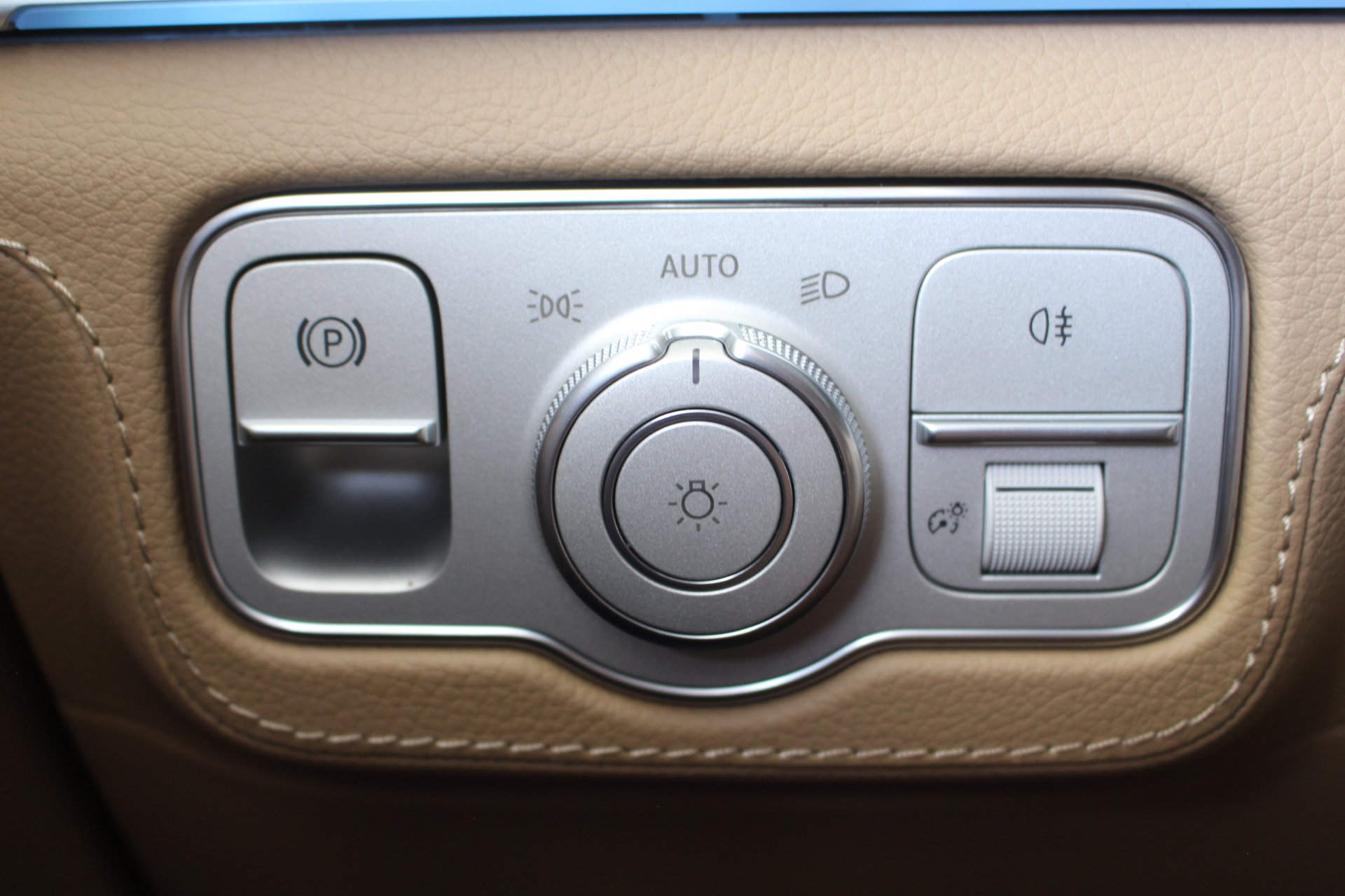 New 2026 Mercedes-Benz GLS 450 4MATIC image 27