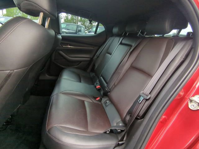Used 2019 MAZDA MAZDA3 Hatchback w/ Premium Package image 15