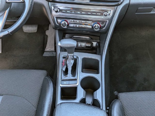 Used 2019 Kia Optima S FWD image 17