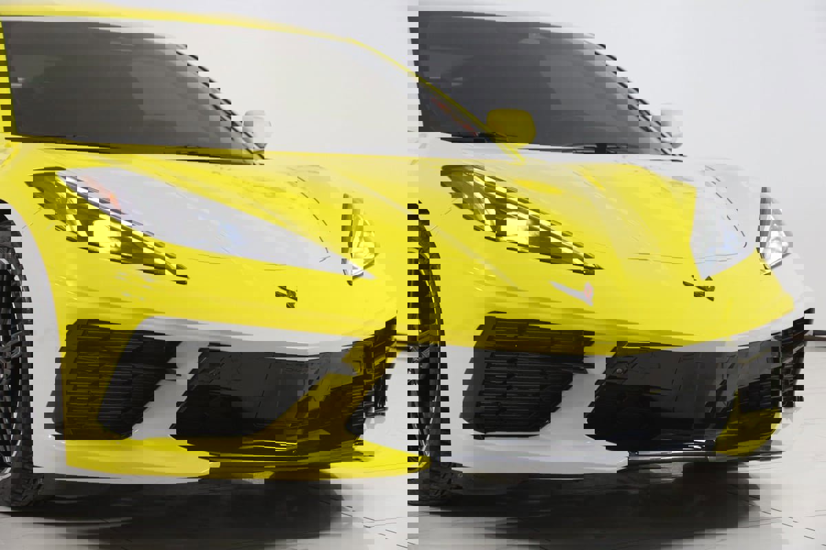 Used 2025 Chevrolet Corvette Stingray Premium Cpe w/ Stealth Interior Trim Package image 61