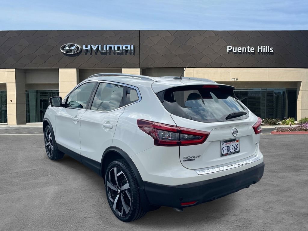 Used 2022 Nissan Rogue Sport SL image 4