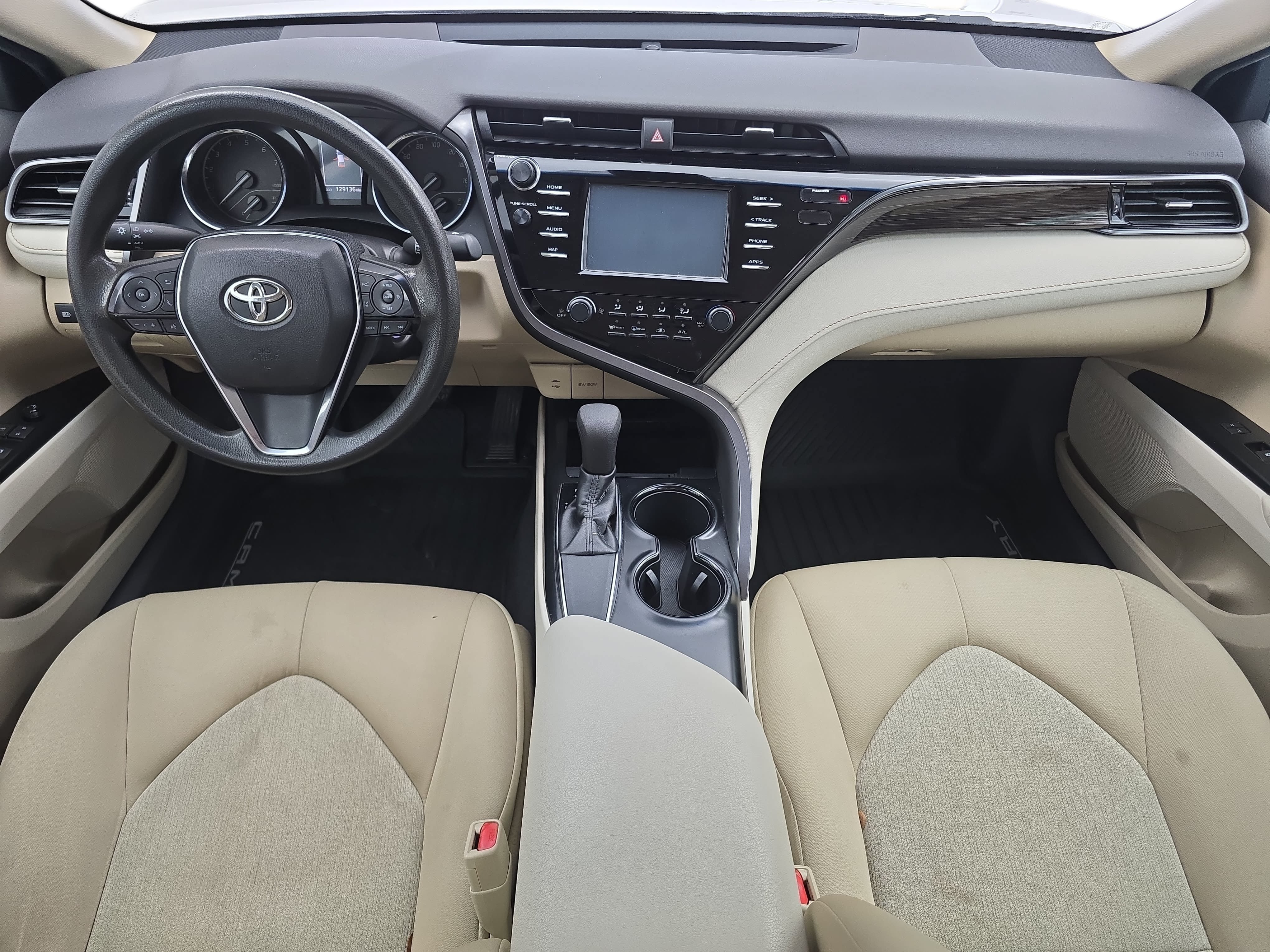 Used 2019 Toyota Camry LE FWD image 9