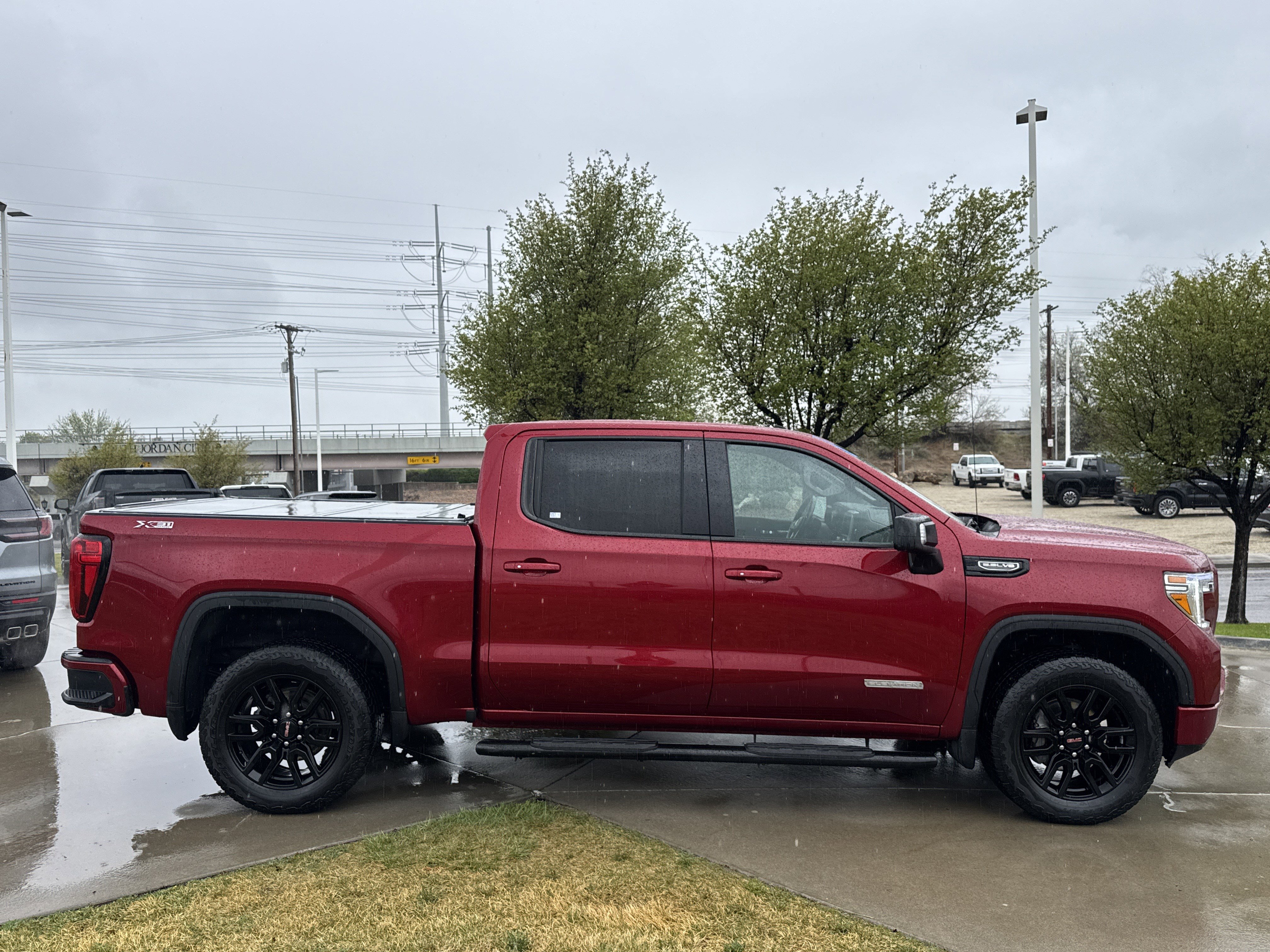 Used 2021 GMC Sierra 1500 Elevation w/ Driver Alert Package I AWD/4WD image 6
