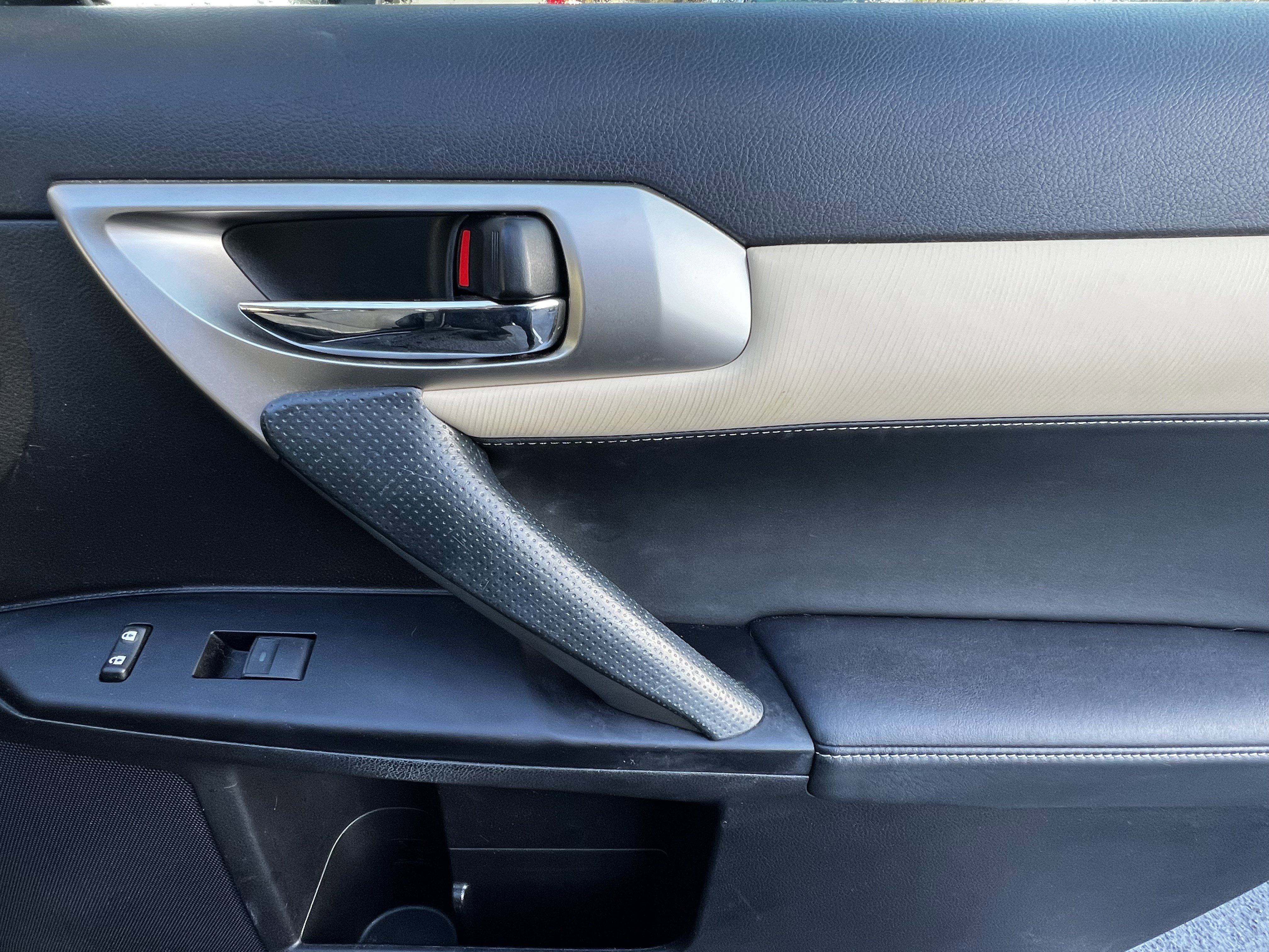 Used 2015 Lexus CT 200h w/ Navigation Package image 44