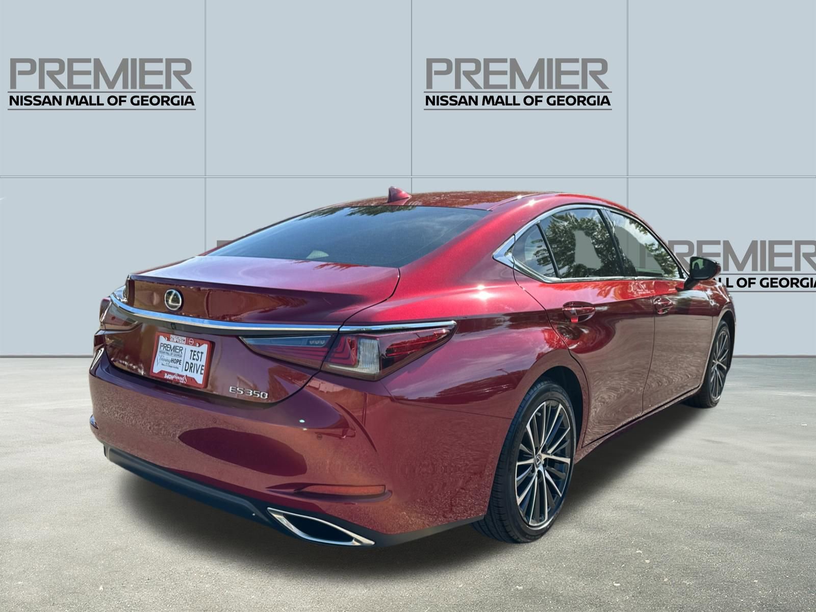 Used 2025 Lexus ES 350 w/ Premium Package image 5