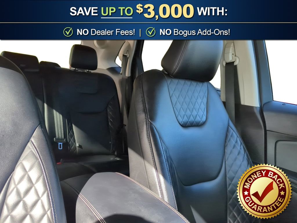 Used 2024 Ford Edge Titanium image 23