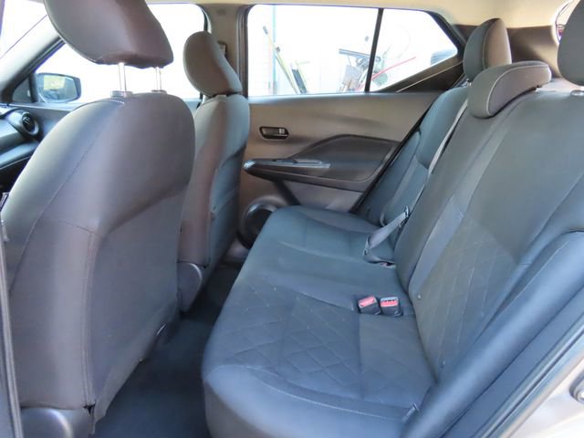Used 2020 Nissan Kicks S FWD image 28