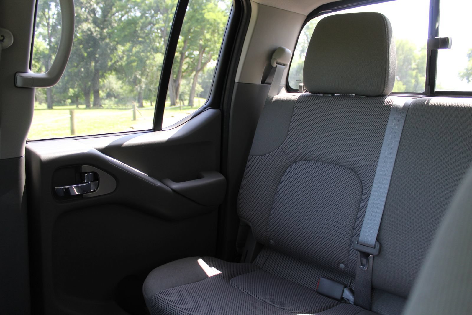 Used 2020 Nissan Frontier SV AWD/4WD image 12
