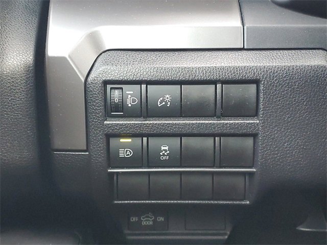 Used 2024 Toyota Tacoma TRD Off-Road image 17