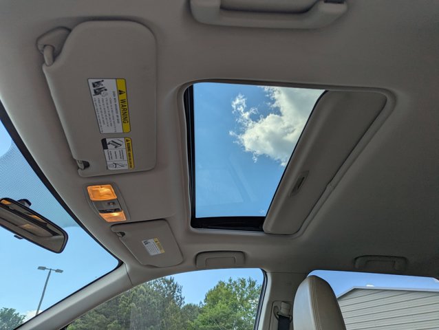 Used 2016 Mitsubishi Outlander SE image 21