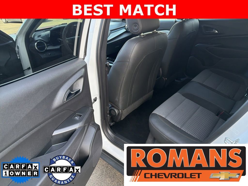 Used 2025 Chevrolet Trax LT FWD image 20