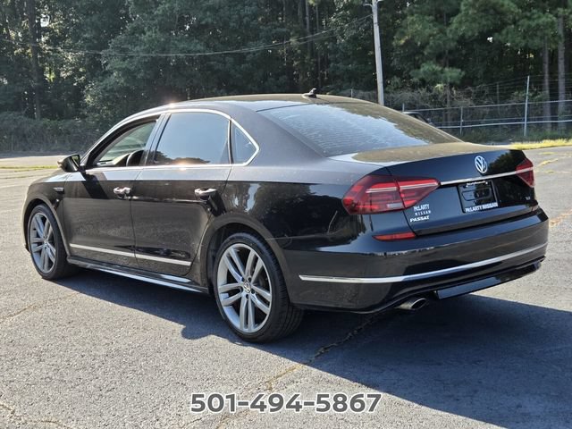 Used 2017 Volkswagen Passat 1.8T R-Line w/ R-Line Lighting Package FWD image 3