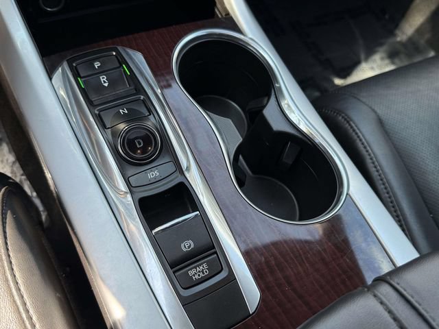 Used 2017 Acura TLX w/ Technology Package FWD image 18
