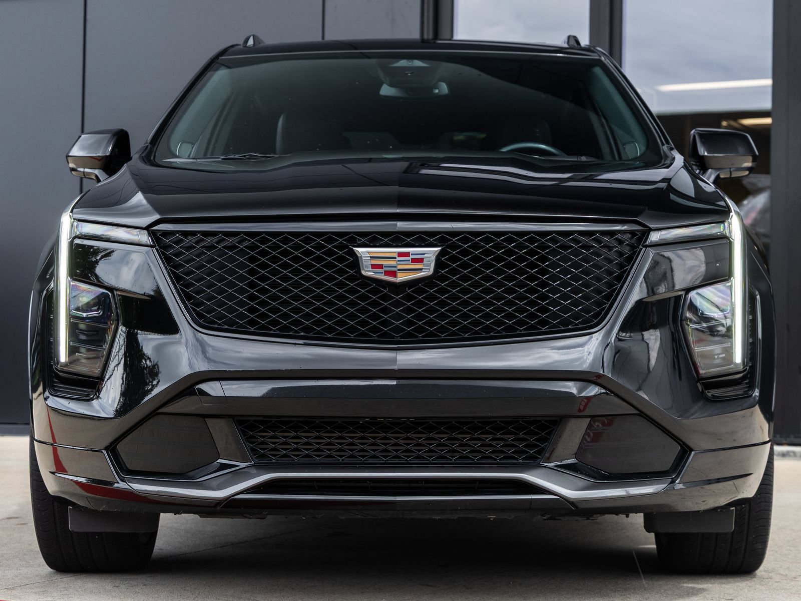 Used 2024 Cadillac XT4 Sport FWD image 4