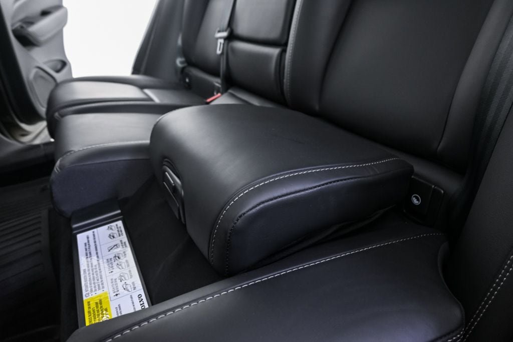 Certified 2023 Volvo XC60 B5 Ultimate w/ Protection Package Premier FWD image 24