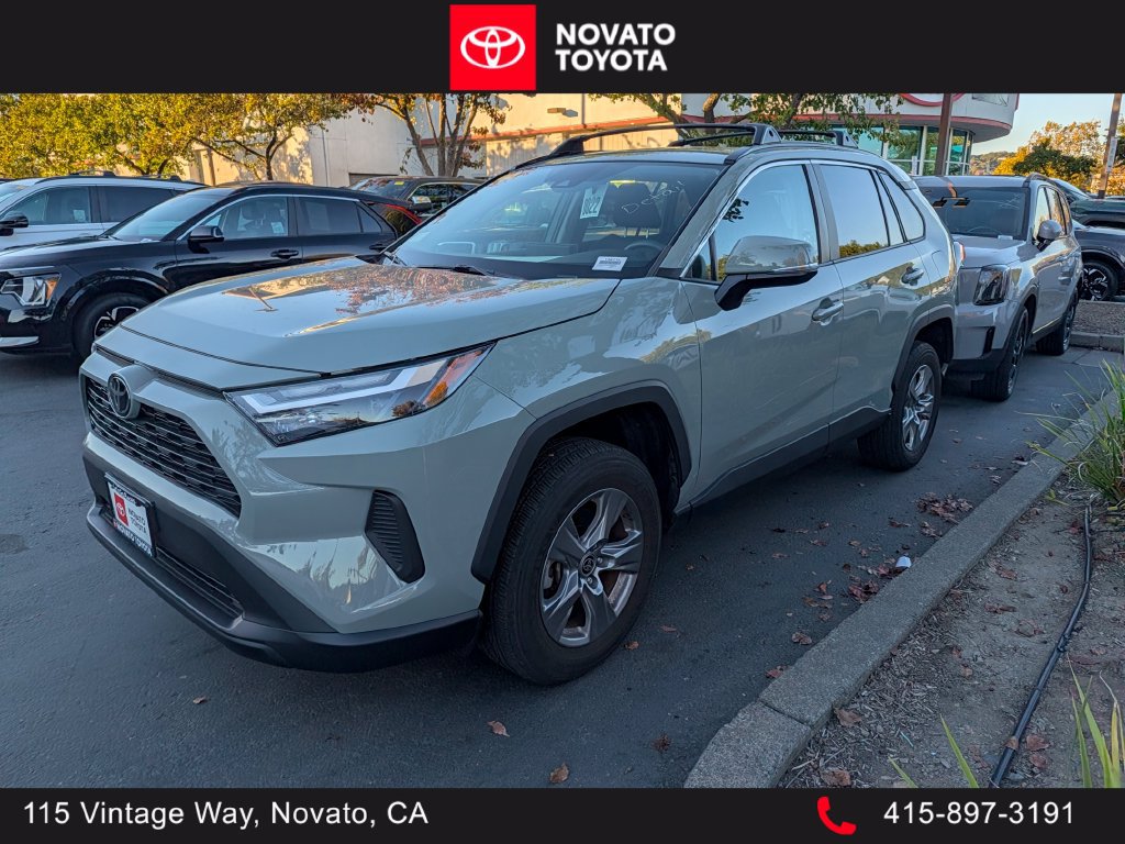 Used 2023 Toyota RAV4 XLE w/ Convenience Package FWD image 1