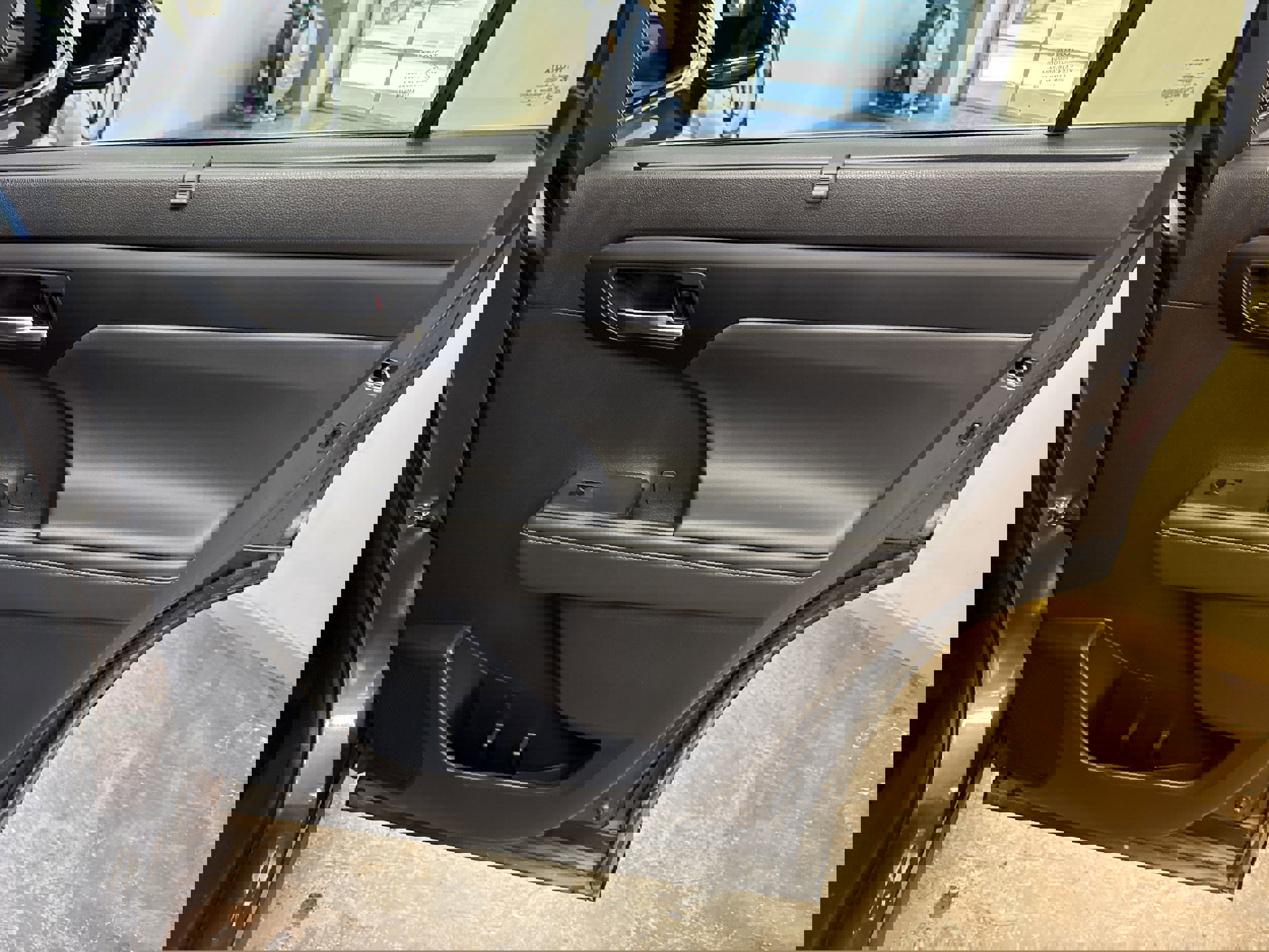 Used 2022 Toyota Highlander XLE image 20