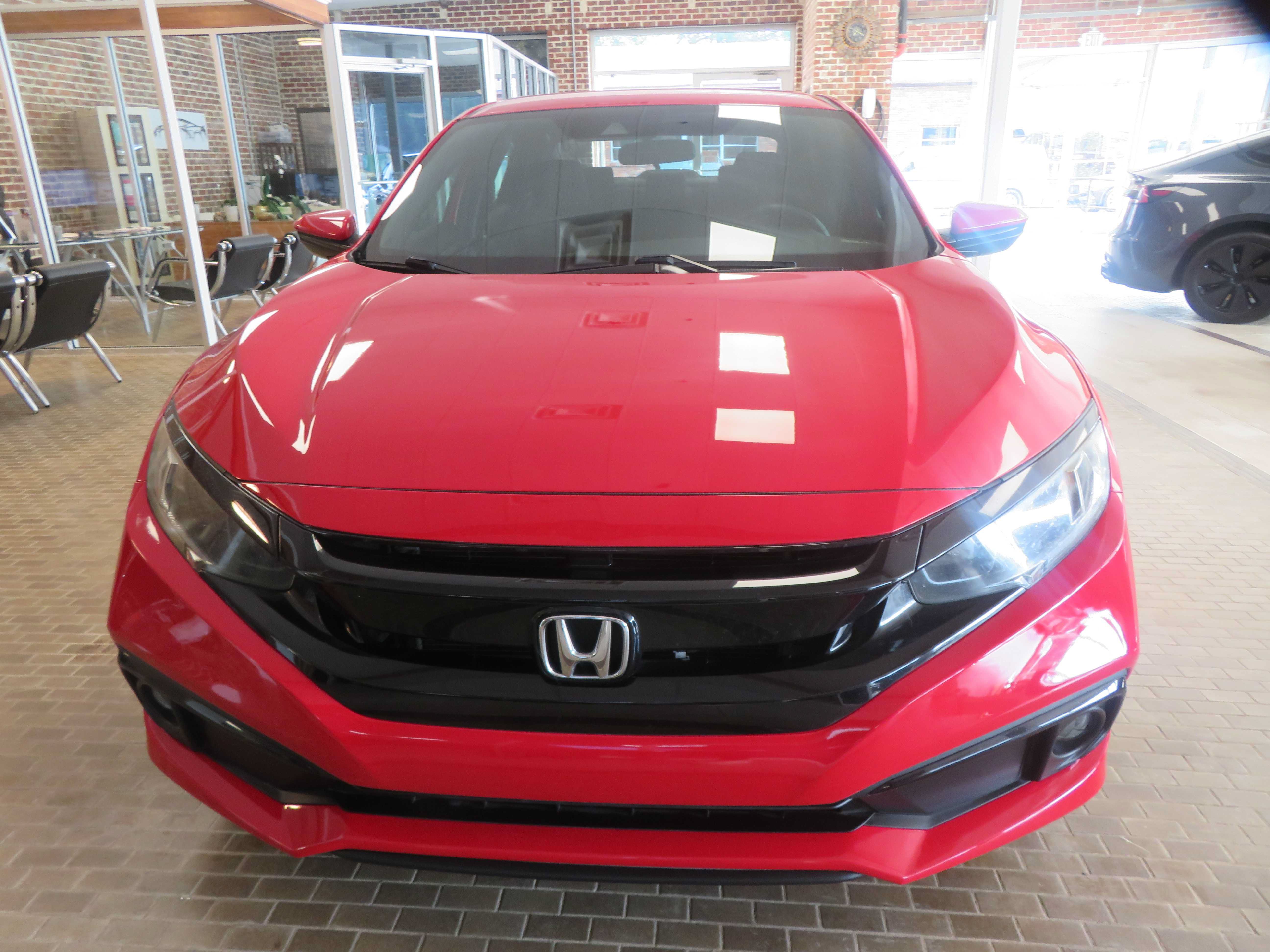 Used 2020 Honda Civic Sport image 2