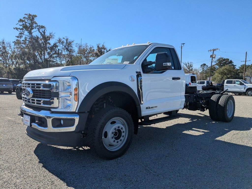 New 2025 Ford F550 4x4 Regular Cab Super Duty image 8