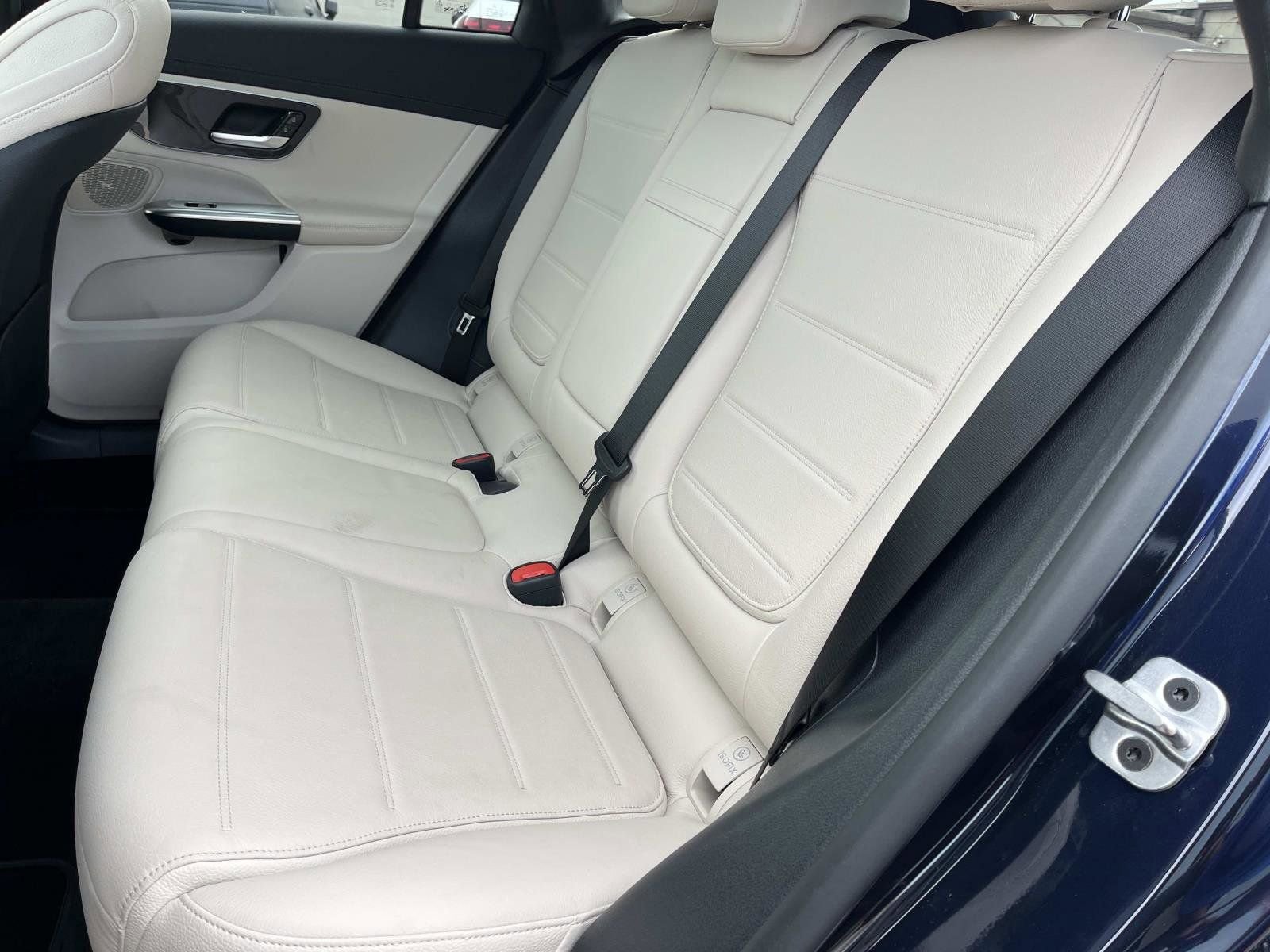 Certified 2024 Mercedes-Benz GLC 300 image 16