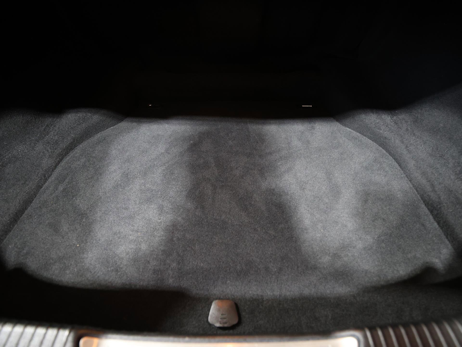 Used 2015 Jaguar XJ L Portfolio image 29