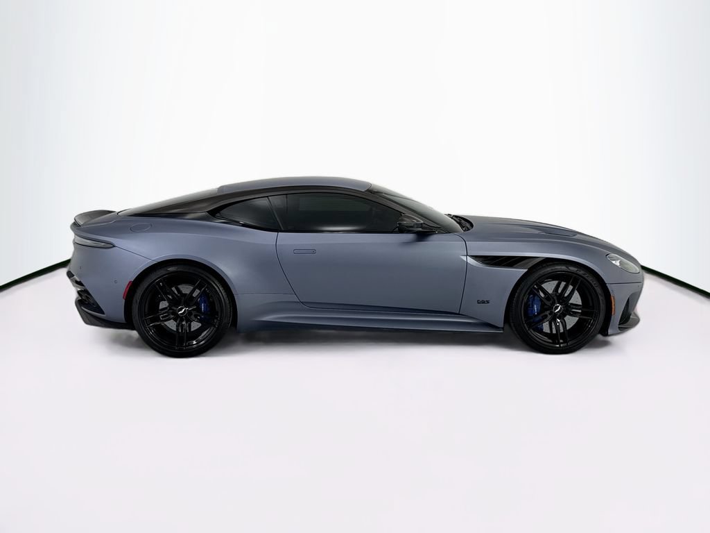 Used 2022 Aston Martin DBS Superleggera RWD image 4