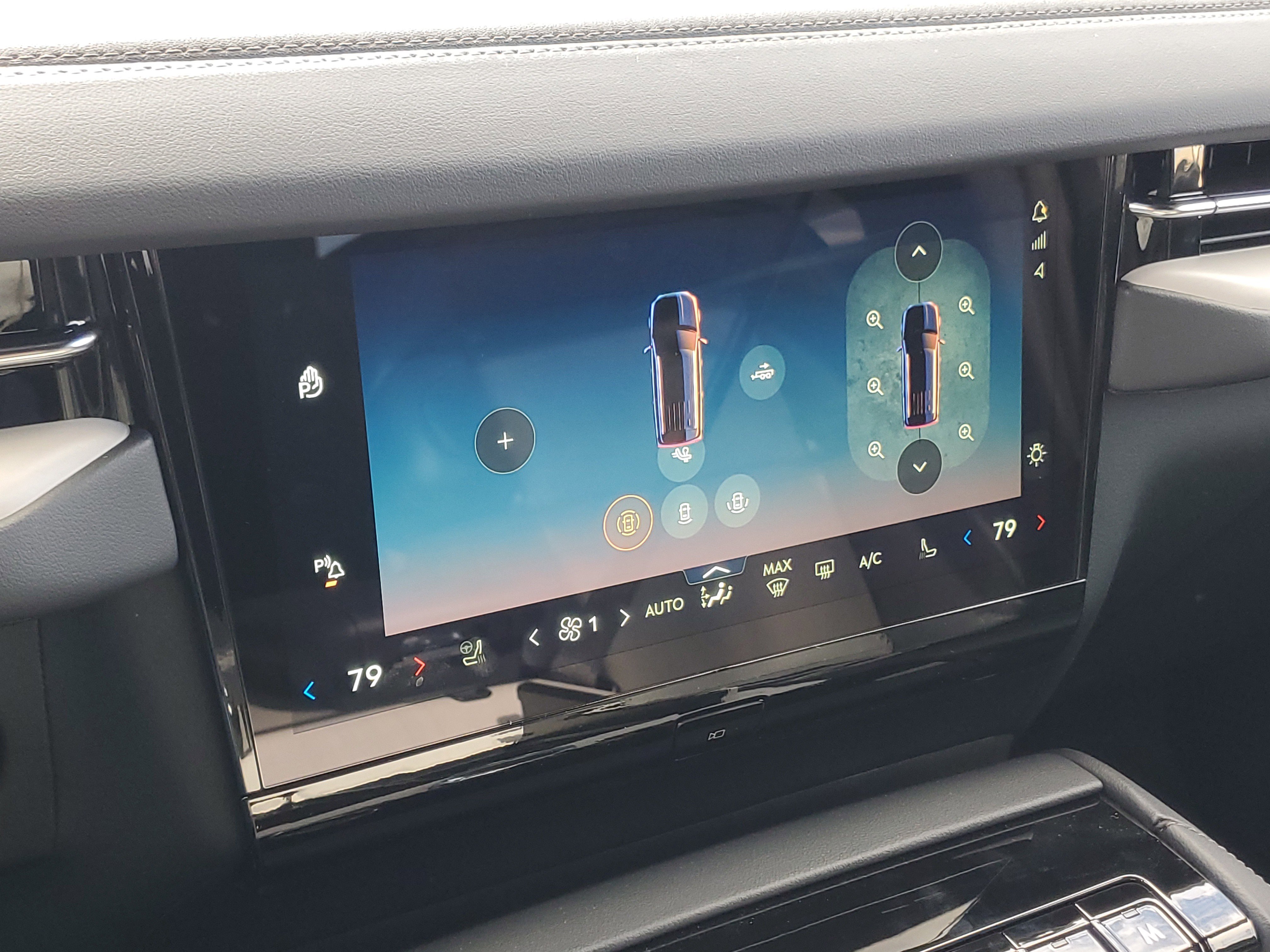 New 2025 Lincoln Navigator Reserve w/ Jet Appearance Package image 24