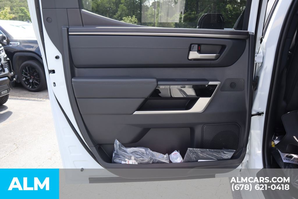 Used 2025 Toyota Tundra Limited image 27