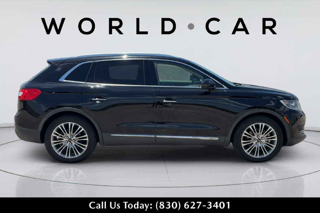 Used 2017 Lincoln MKX Reserve FWD image 2