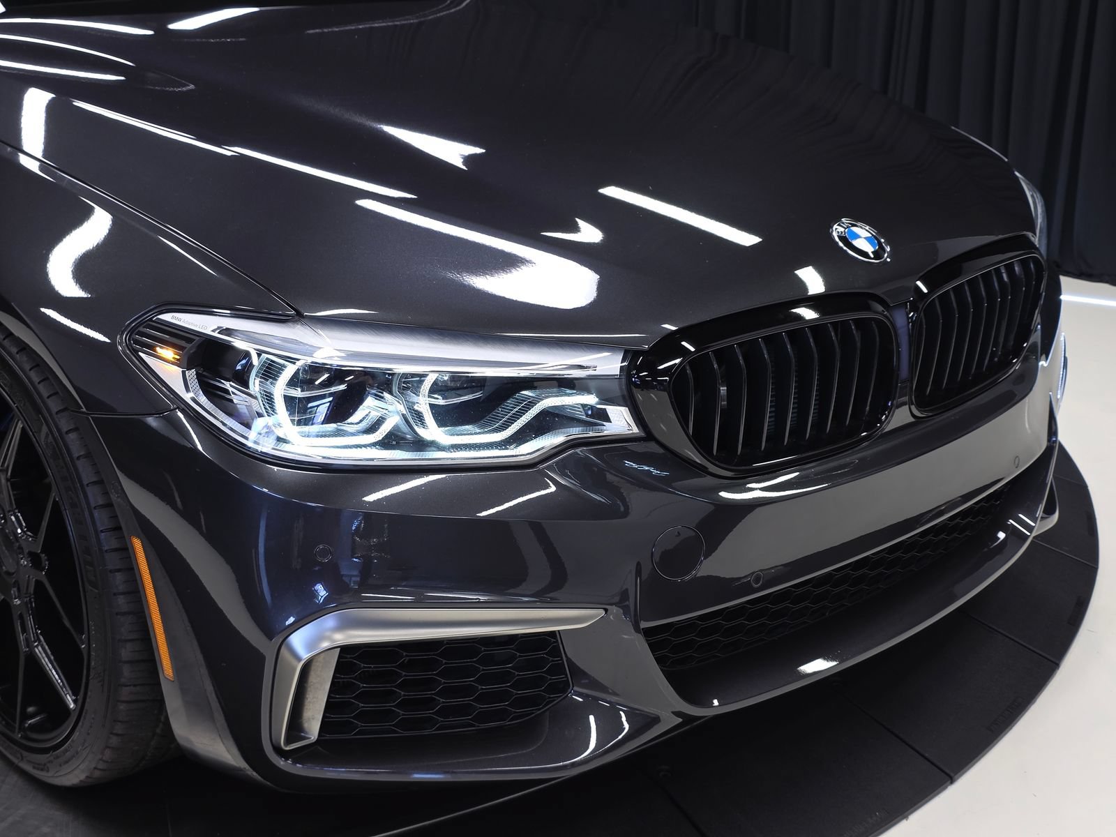 Used 2020 BMW M550i xDrive w/ Executive Package AWD/4WD image 63