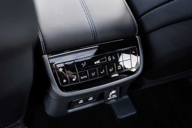 New 2026 INFINITI QX60 Autograph image 14