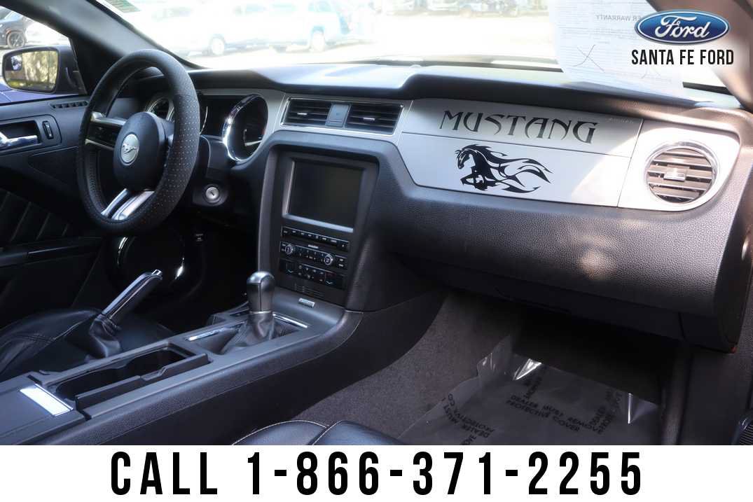 Used 2011 Ford Mustang Premium w/ Electronics Pkg RWD image 17