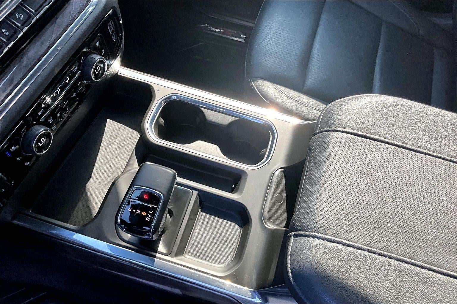 Used 2025 Chevrolet Silverado 1500 LTZ w/ LTZ Premium Package AWD/4WD image 18