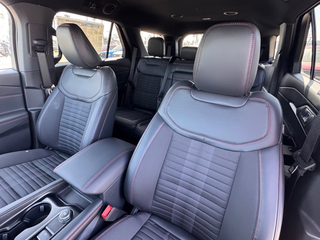 New 2026 Ford Explorer ST-Line image 18