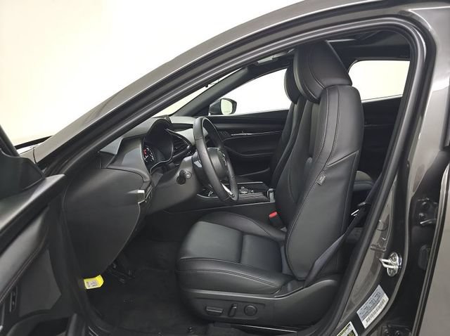 Used 2025 MAZDA MAZDA3 s FWD image 2
