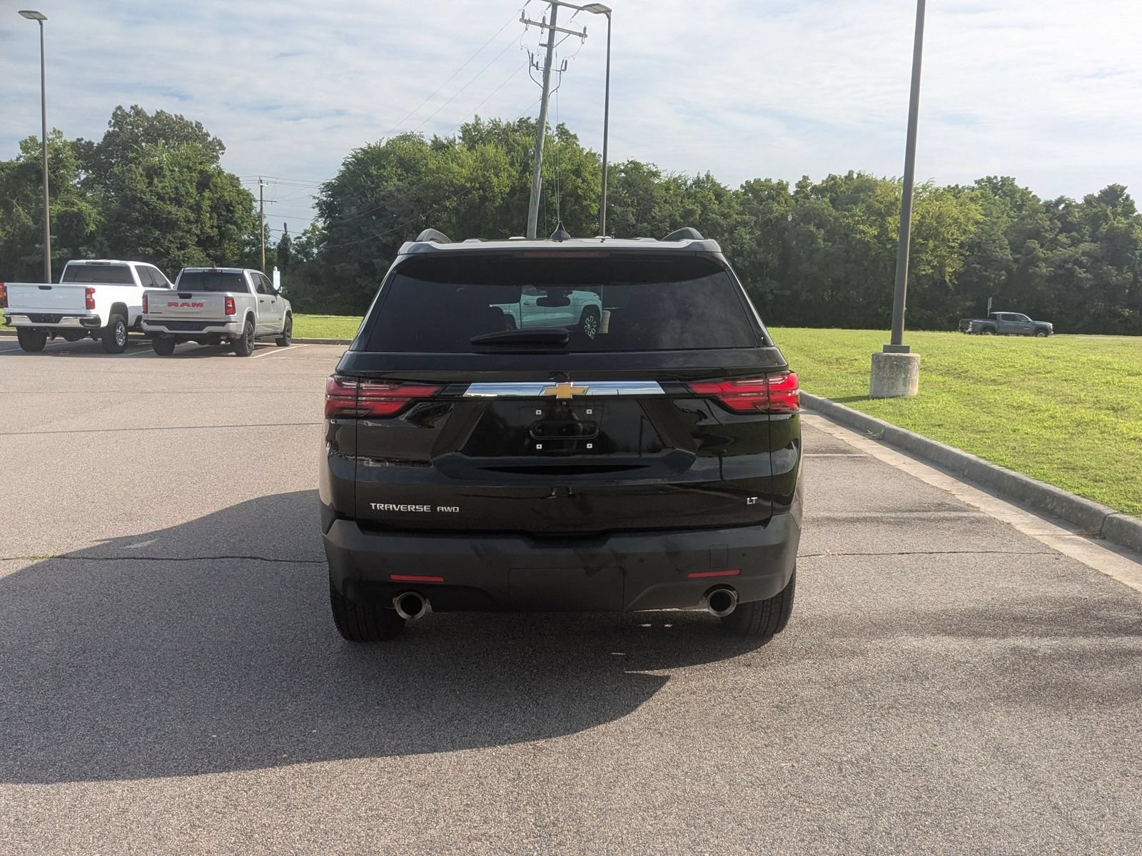 Used 2022 Chevrolet Traverse LT AWD/4WD image 4