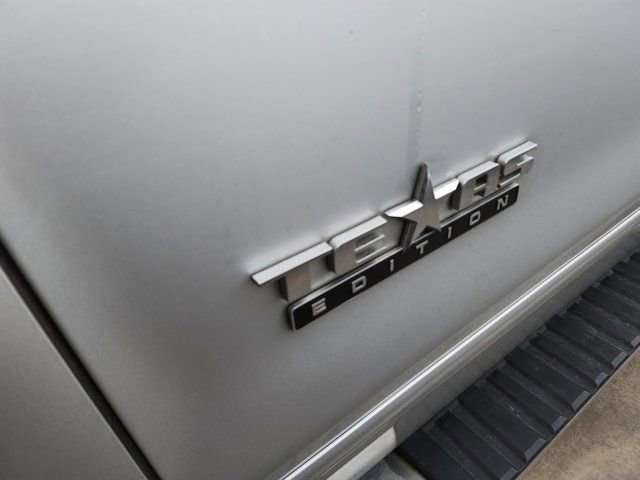 Used 2018 Chevrolet Silverado 1500 LT w/ Texas Edition image 9