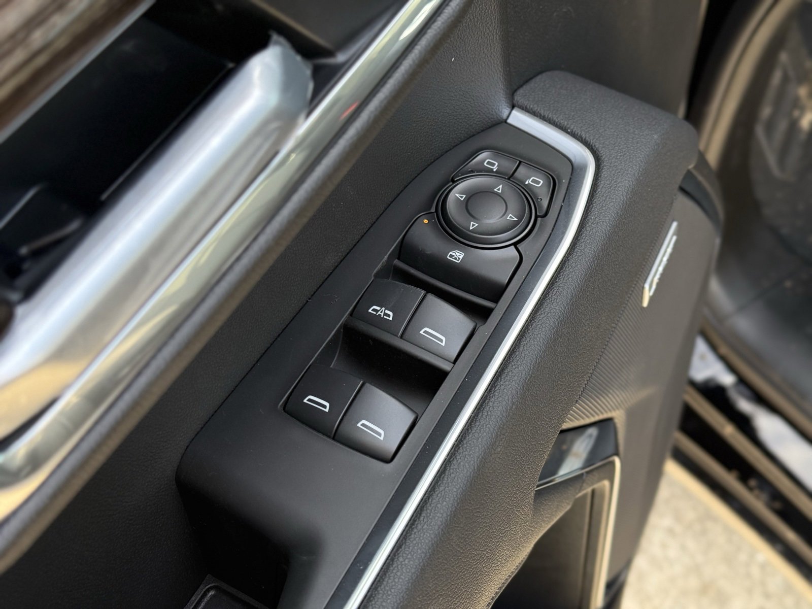 New 2026 Chevrolet Silverado 1500 LT Trail Boss w/ Convenience Package II image 9