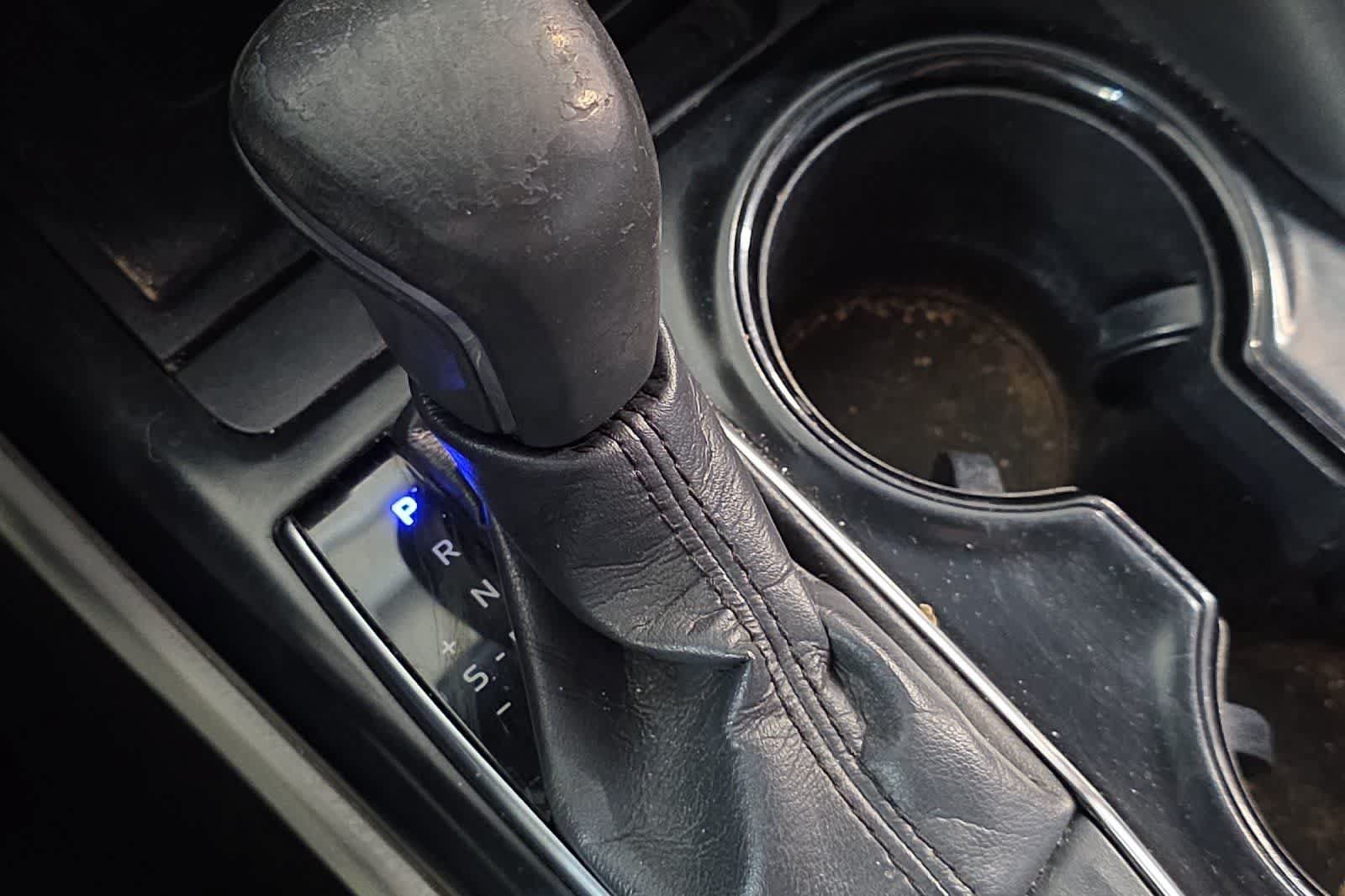 Used 2019 Toyota Camry SE w/ Audio Package FWD image 22