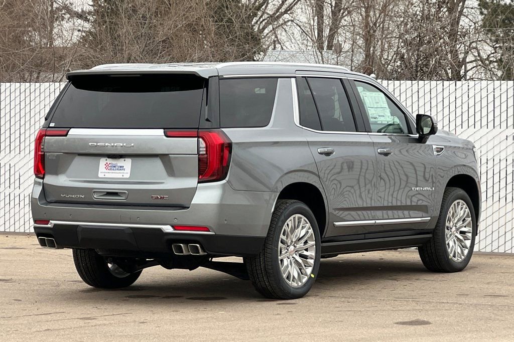 New 2026 GMC Yukon Denali w/ Denali Reserve Package AWD/4WD image 4