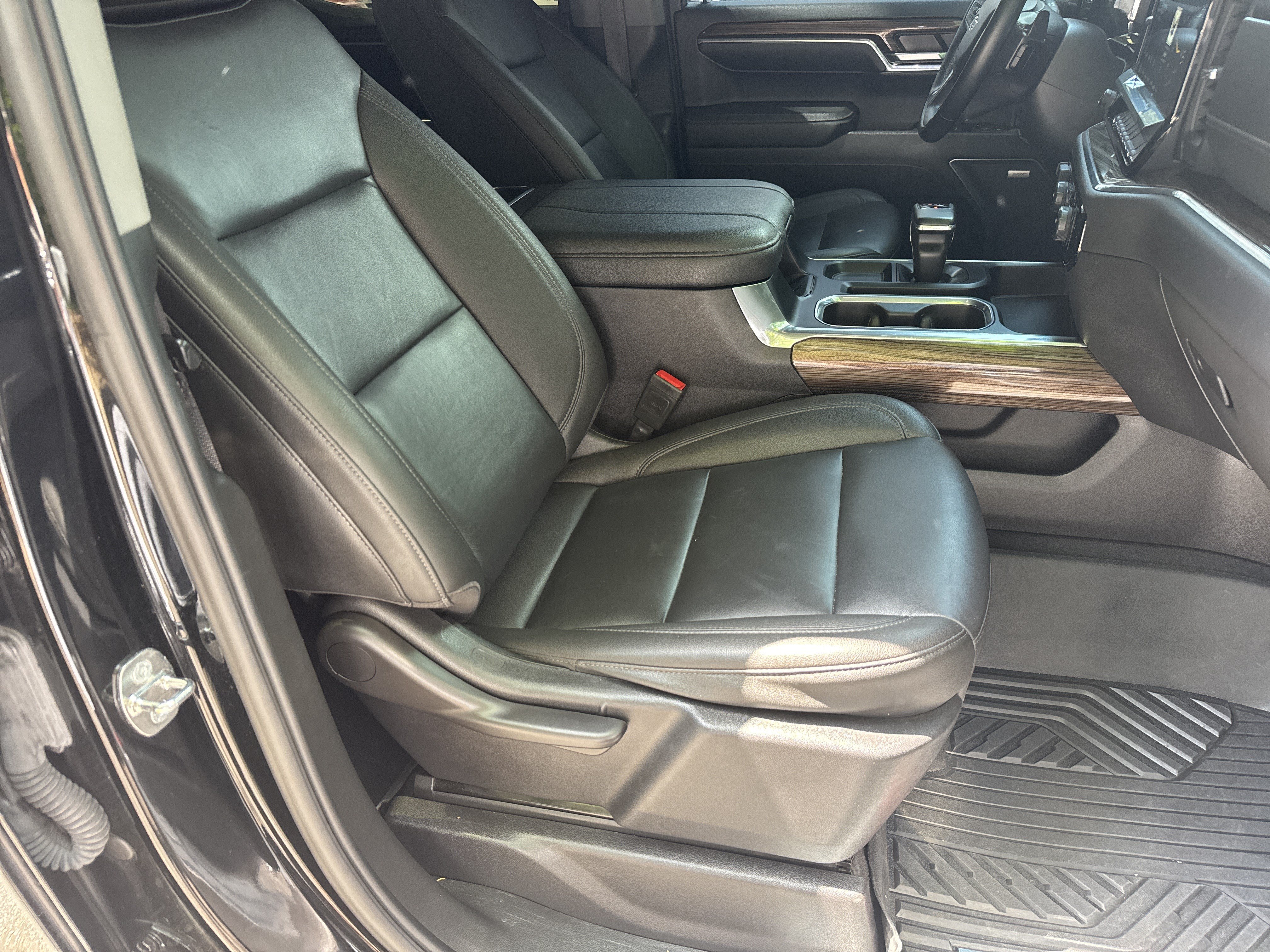 Certified 2024 Chevrolet Silverado 1500 LT Trail Boss w/ Convenience Package II AWD/4WD image 14