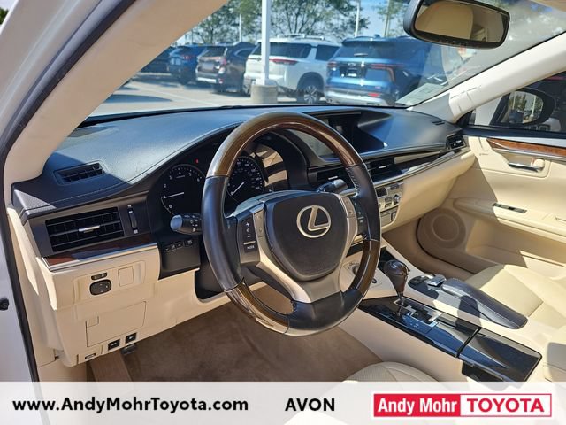 Used 2014 Lexus ES 350 w/ Premium Package FWD image 9