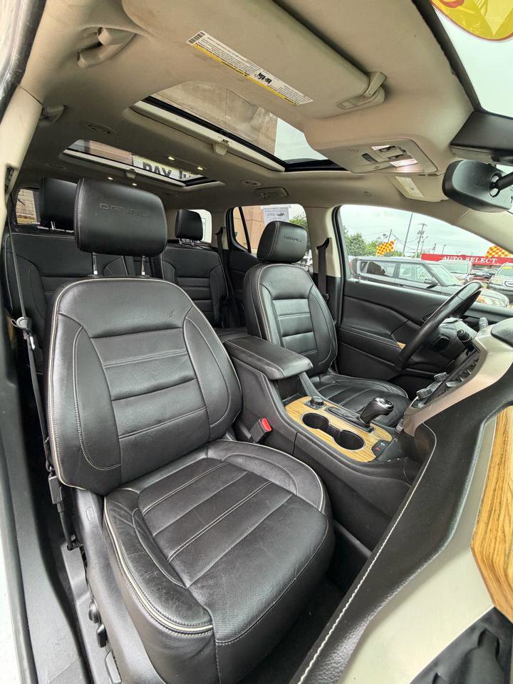Used 2018 GMC Acadia Denali w/ Technology Package FWD image 20
