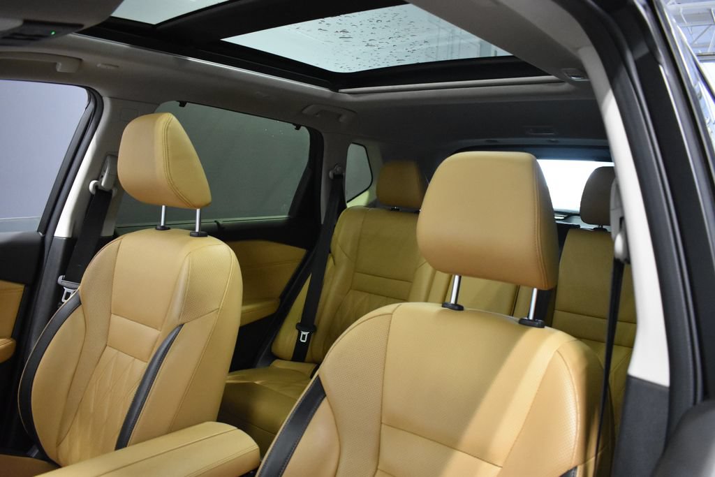 Certified 2023 Nissan Rogue Platinum AWD/4WD image 16