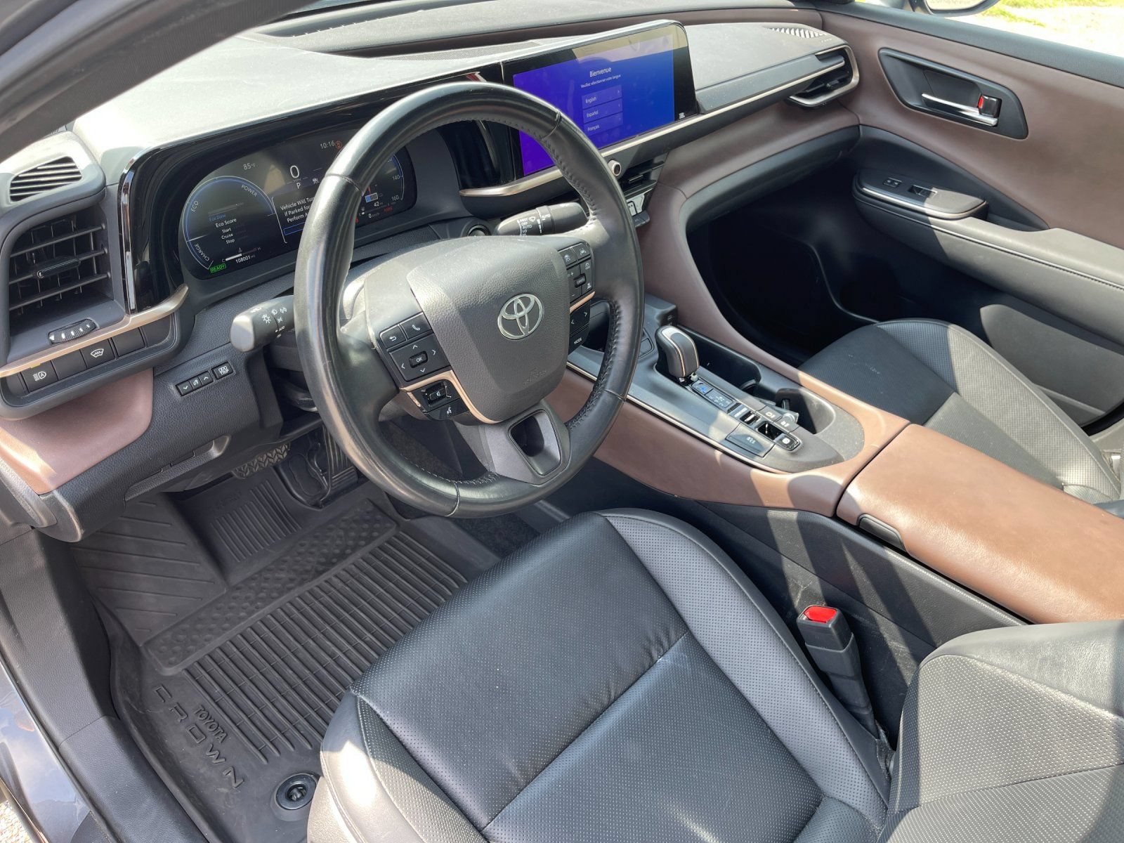 Used 2023 Toyota Crown AWD/4WD image 10
