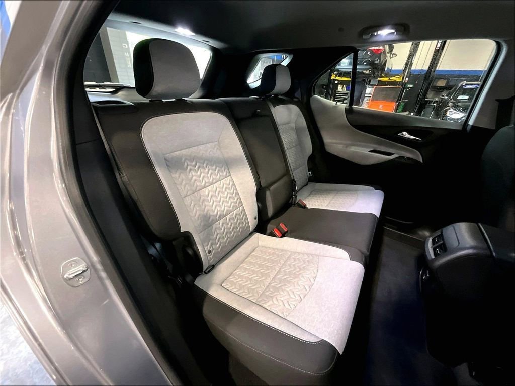 Used 2024 Chevrolet Equinox LS w/ LS Convenience Package AWD/4WD image 16