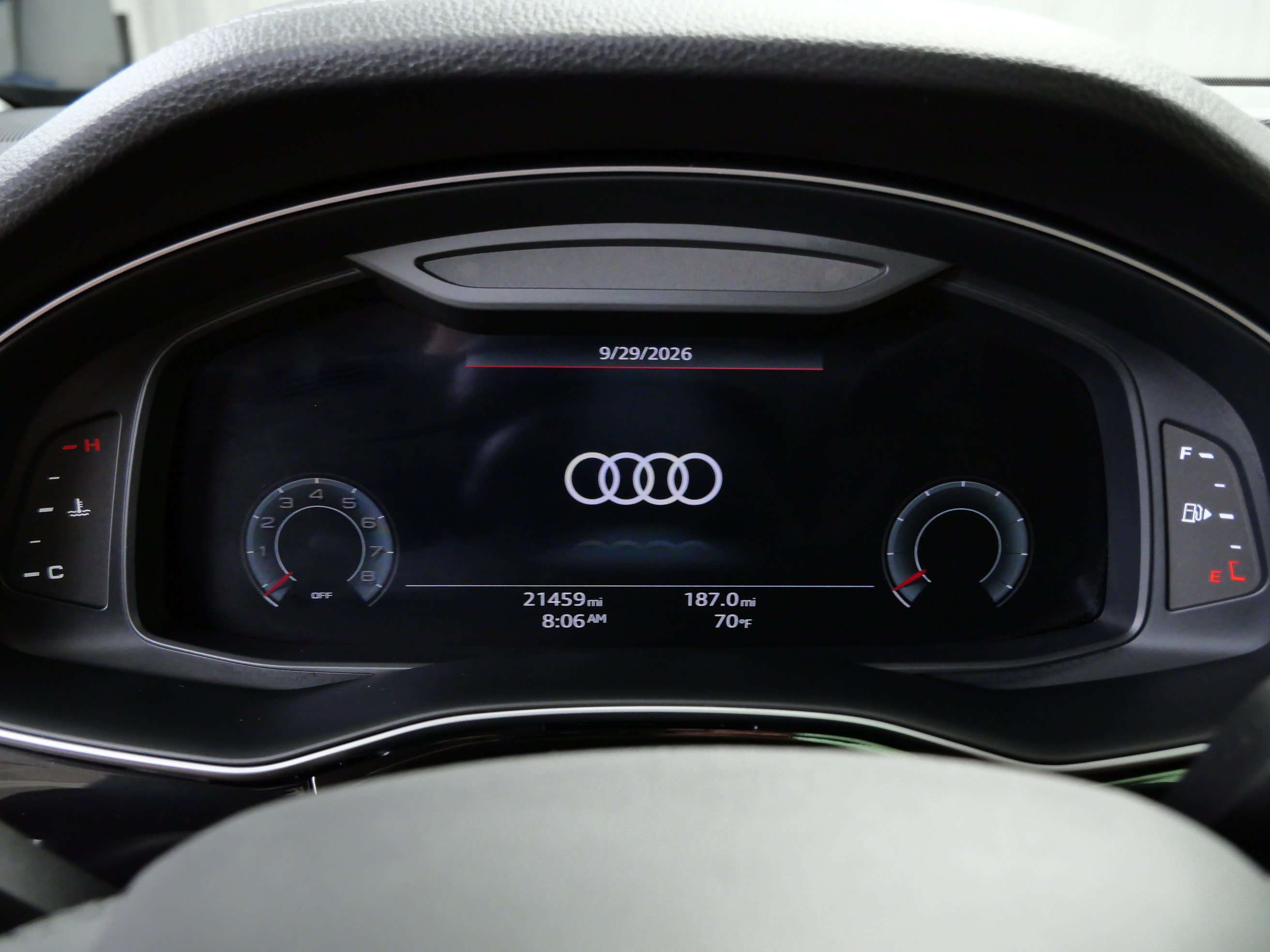 Used 2023 Audi Q8 Premium Plus w/ Premium Plus Package AWD/4WD image 19